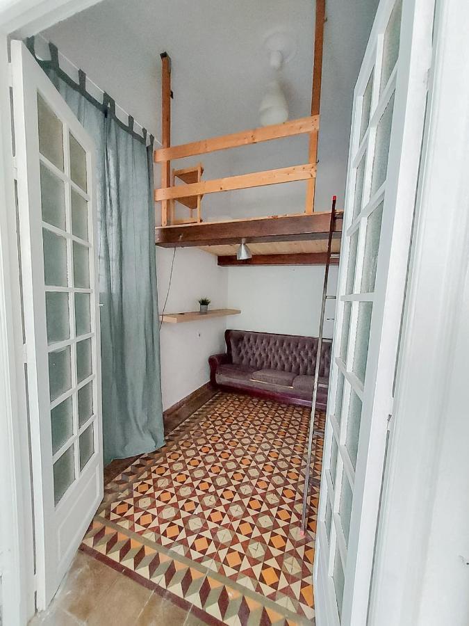 Хостел Barbatuke Bed & Bike Малага Экстерьер фото